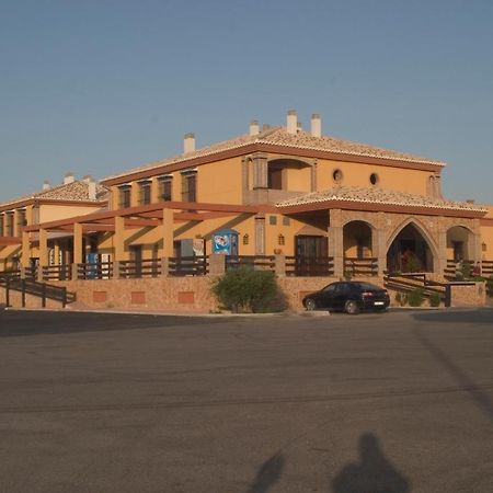 Hotel-Restaurante Cerrillo San Marcos Diezma Exterior photo